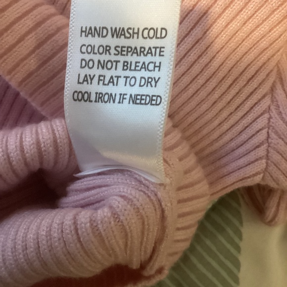 NWT pretty pastel pink crop style Altar’d State sweater - Picture 6 of 8